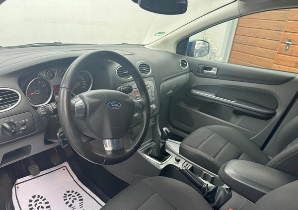 Ford Focus cena 14800 przebieg: 209000, rok produkcji 2009 z Inowrocław małe 326